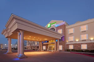 Holiday Inn Express & Suites Eagle Pass, an IHG Hotel image