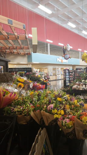 Grocery Store «H-E-B Grocery», reviews and photos, 20311 Champion Forest Dr, Spring, TX 77379, USA