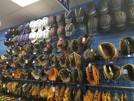 Sporting Goods Store «Play It Again Sports - Bradenton», reviews and photos, 3611 1st St #710, Bradenton, FL 34208, USA