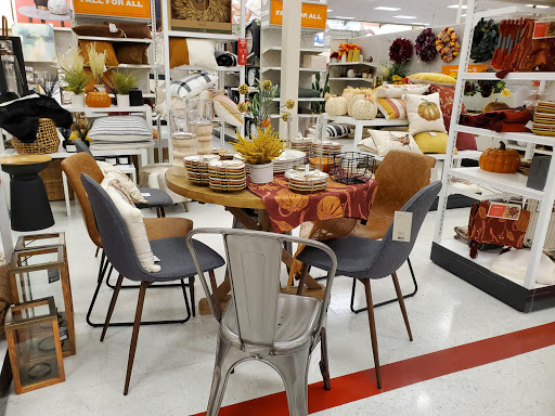 Department Store «Target», reviews and photos, 4920 Transit Rd, Depew, NY 14043, USA