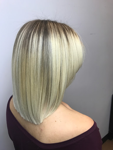 Hair Salon «Beauty Bar Salon & Spa», reviews and photos, 12950 E Colonial Dr, Orlando, FL 32826, USA