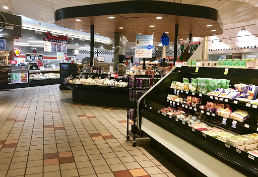 Grocery Store «Schnucks», reviews and photos, 6600 Clayton Rd, Richmond Heights, MO 63117, USA