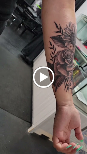 Explore ladies back tattoo ideas, creative tattoo ideas in Salem, available at Mayhem Tattoo