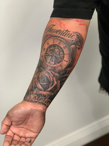 Explore 1x1 tattoo ideas, creative tattoo ideas in Fontana, available at Iconiq Tattoo Studio