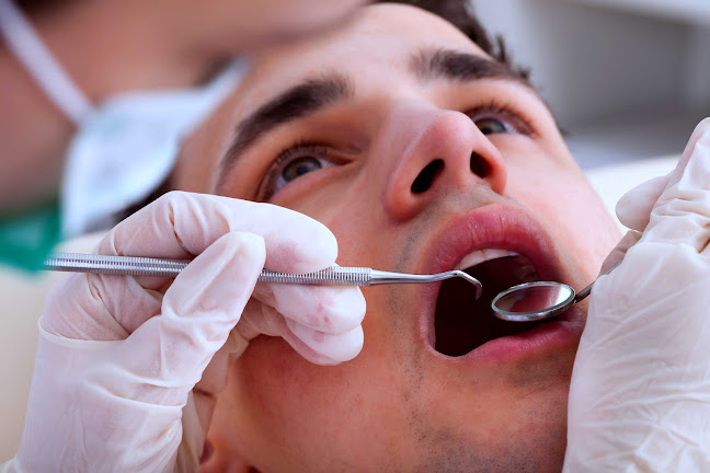 White Smyle - Zahnarzt, Zahnkorrektur, Implantate, Dentalhygiene & Bleaching - Zahnarzt