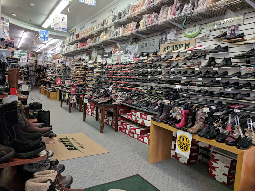 Orthopedic Shoe Store «Eric Comfort Shoes Inc», reviews and photos, 426 Hillside Avenue, Williston Park, NY 11596, USA