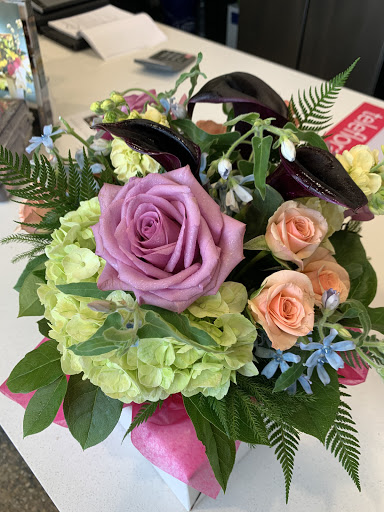 Florist «Petals, A Florist», reviews and photos, 5805 Preston Rd #598, Plano, TX 75093, USA