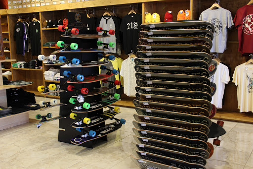 Skate Shop «Bruised Bones Skate Shop», reviews and photos, 9822 Potranco Rd #116, San Antonio, TX 78251, USA