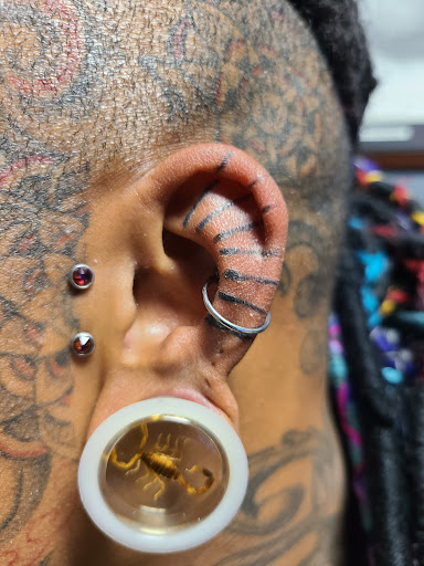 Tattoo Shop «Earthborn Studios», reviews and photos, 1359 Washington Ave, Evansville, IN 47714, USA