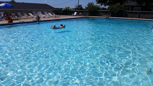 Country Club «Henry County Country Club», reviews and photos, 2200 Campbellsburg Rd, New Castle, KY 40050, USA