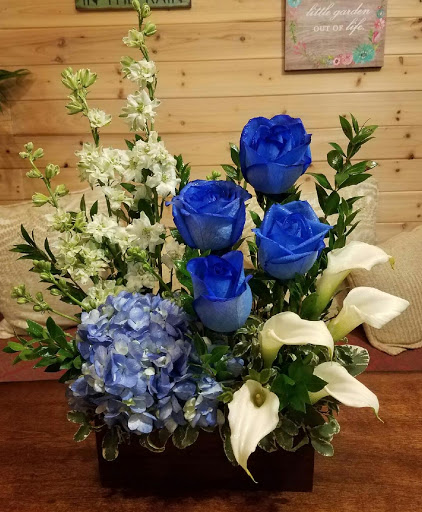 Florist «Mums the Word-A Florist», reviews and photos, 1175 N Berkeley Ave, Fullerton, CA 92832, USA