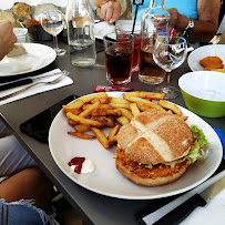 Sandwich au poulet du Restaurant de grillades Le Clos du Murier à Généragues - n°8