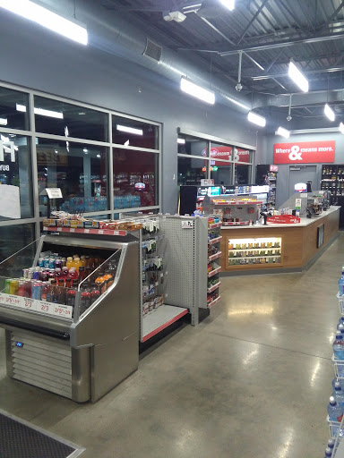 Convenience Store «Kum & Go», reviews and photos, 1605 E Kearney St, Springfield, MO 65803, USA