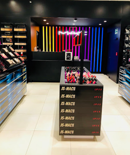 Opiniones de MAC Cosmetics Condado en Quito - Perfumería