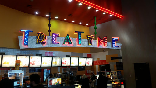 Movie Theater «Regal Cinemas Mobile 18», reviews and photos, 1250 Satchel Paige Dr, Mobile, AL 36606, USA