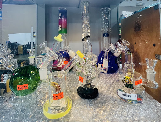 Liquor Store «Liquor & Tobacco Depot», reviews and photos, 570 N Schmale Rd, Carol Stream, IL 60188, USA