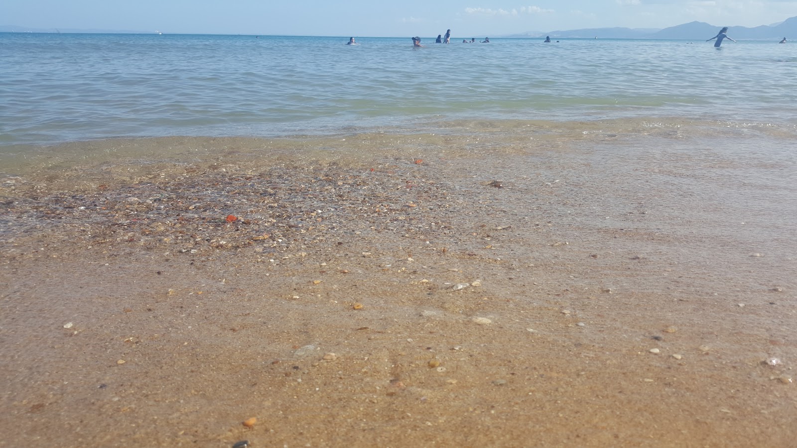 Fotografija Amilcar Beach priljubljeno mesto med poznavalci sprostitve