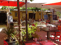 Photos du propriétaire du Restaurant L'Auberge Provençale à Crillon-le-Brave - n°1