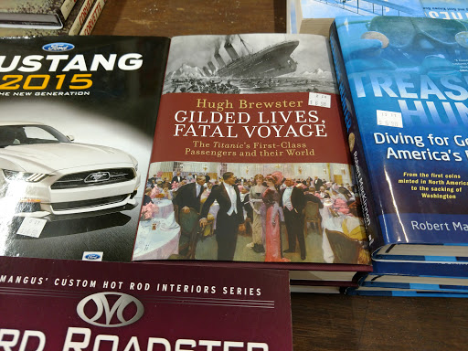 Book Store «Village Bookshop», reviews and photos, 2424 W Dublin Granville Rd, Columbus, OH 43235, USA