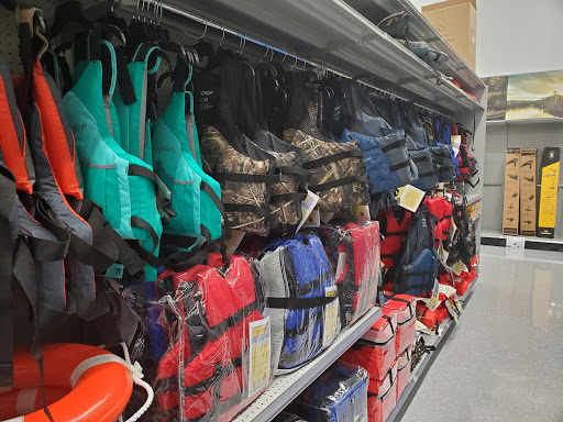 Sporting Goods Store «Academy Sports + Outdoors», reviews and photos, 7926 Giacosa Pl, Memphis, TN 38133, USA