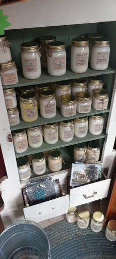 Farm «B & B Flower Farm», reviews and photos, 668 Jones Hill Rd, West Haven, CT 06516, USA