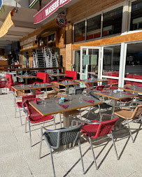 Atmosphère du Restaurant Relais de la Maison d'Ossau - Gourette by Auberge de la Vallée d'Ossau à Eaux-Bonnes - n°1