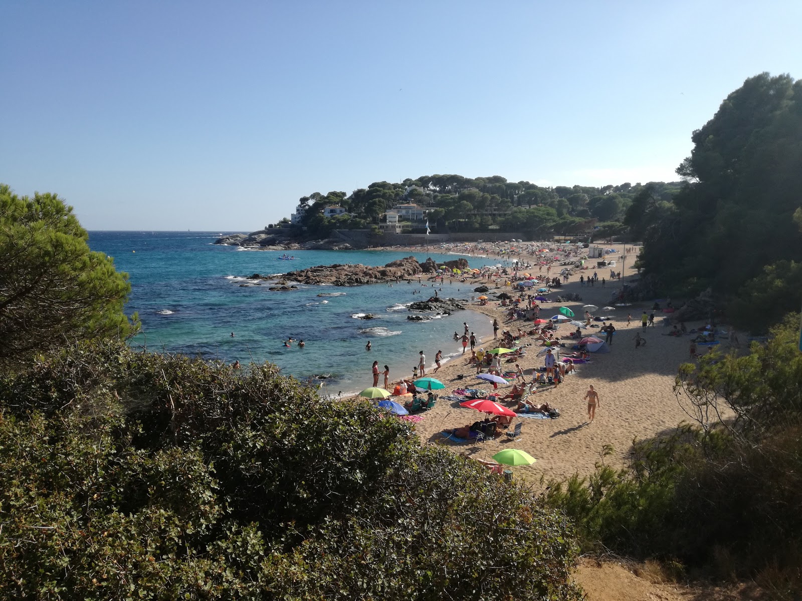 Fotografie cu Plaja Cala Sa Conca - locul popular printre cunoscătorii de relaxare