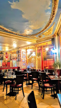 Atmosphère du Restaurant français Le Coin des Amis Montmartre à Paris - n°18