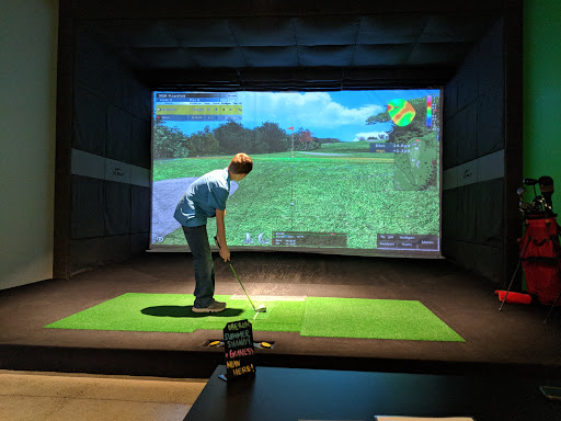 Indoor golf course Sterling Heights