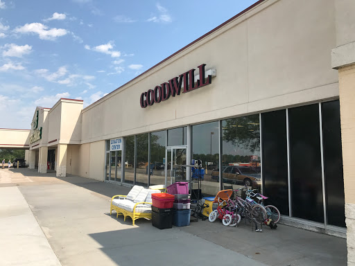 Goodwill, 4555 Vine St, Lincoln, NE 68503, Thrift Store