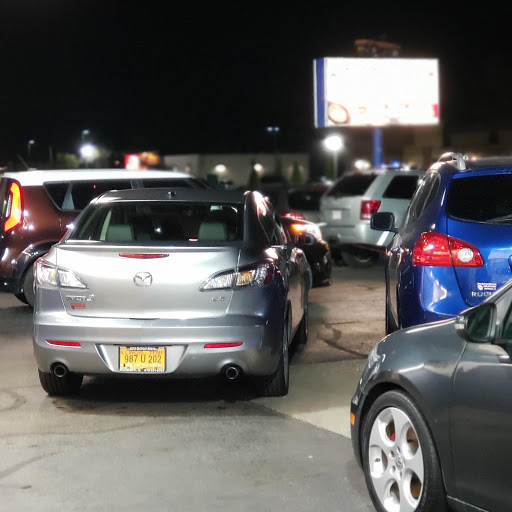 Car Dealer «Auto Outpost North Inc», reviews and photos, 4710 W Elm St, McHenry, IL 60050, USA