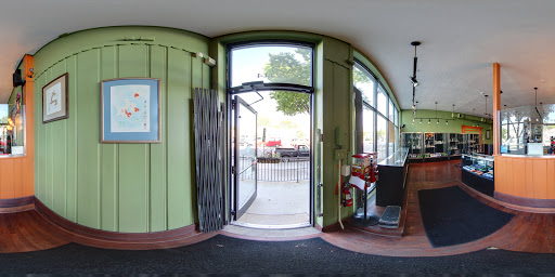 Tobacco Shop «Clown Glass», reviews and photos, 2114 Lyndale Ave S, Minneapolis, MN 55405, USA