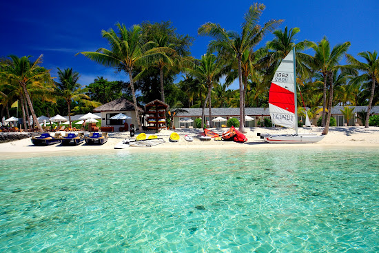 Centara Ras Resort Fushi Plajı