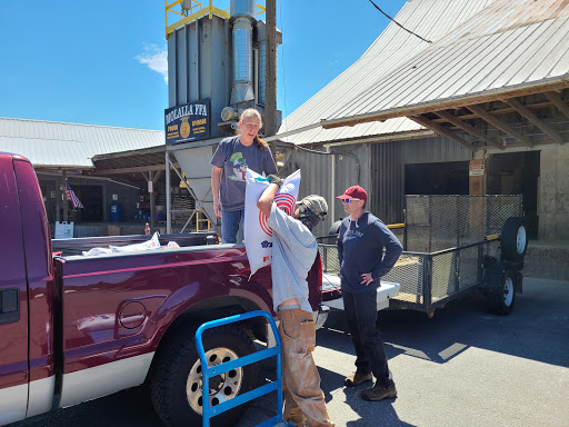 Pet Supply Store «Union Mills», reviews and photos, 14822 S Union Mills Rd, Mulino, OR 97042, USA