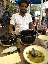 Photo n°64 de Oscar à Marseille ()