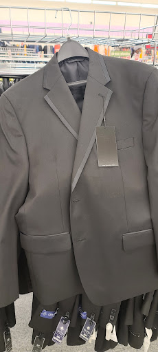 Clothing Store «K&G Fashion Superstore», reviews and photos, 17149 Torrence Ave, Lansing, IL 60438, USA