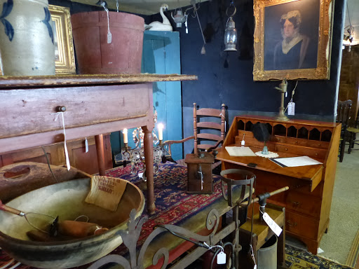 Antique Furniture Store «Hogback Vintage», reviews and photos, 260 Langdell Rd, Johnson, VT 05656, USA