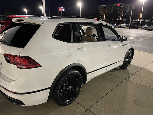 Used Car Dealer «King Volkswagen», reviews and photos, 979 N Frederick Ave, Gaithersburg, MD 20879, USA