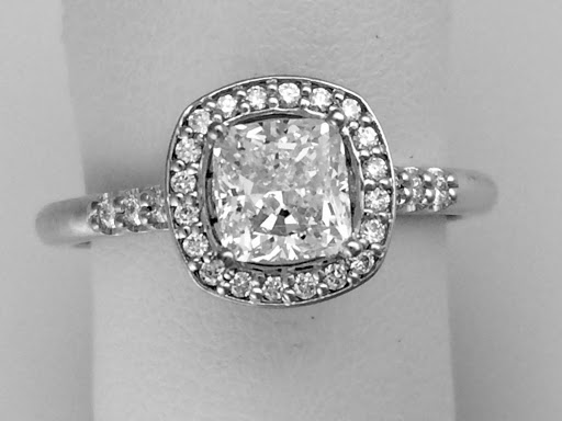 Jewelry Designer «Henderson & Co Jewelers Inc», reviews and photos, 5255 Simpson Ferry Rd, Mechanicsburg, PA 17050, USA