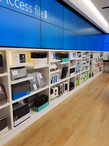 Computer Store «Microsoft Store - Westfield San Francisco Centre», reviews and photos, 845 Market St #257, San Francisco, CA 94103, USA