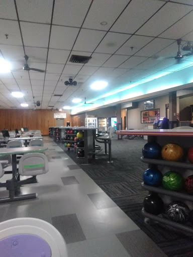 Bowling Alley «Mockingbird Lanes», reviews and photos, 4870 S 96th St, Omaha, NE 68127, USA