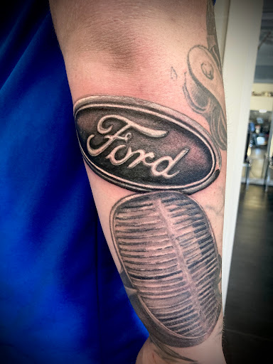 Tattoo Shop «Tattoo Voodoo», reviews and photos, 50 Raymond Ave #2, Poughkeepsie, NY 12603, USA