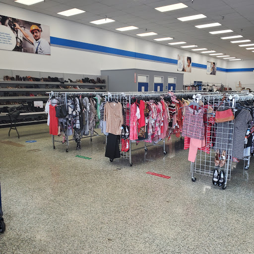 Donations Center «Goodwill of North Georgia: Lilburn Store and Donation Center», reviews and photos