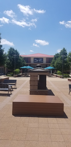 Department Store «Saks OFF 5TH», reviews and photos, 1650 Premium Outlet Blvd #1600, Aurora, IL 60502, USA