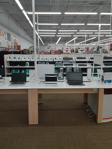 Office Supply Store «OfficeMax», reviews and photos, 2415 N Haskell Ave, Dallas, TX 75204, USA