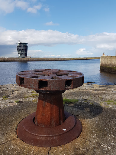 Aberdeen Harbour Point View
