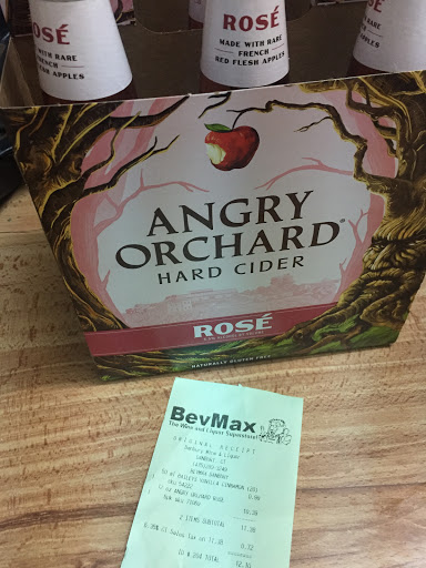 Liquor Store «BevMax Danbury», reviews and photos, 20 Backus Ave, Danbury, CT 06810, USA