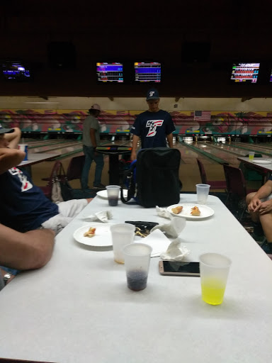 Bowling Alley «Indian Lanes», reviews and photos, 4500 13th St, Wyandotte, MI 48192, USA