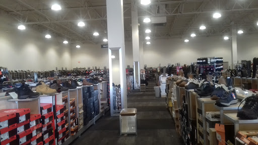 Shoe Store «DSW Designer Shoe Warehouse», reviews and photos, 10515 N Mopac Expy, Austin, TX 78759, USA