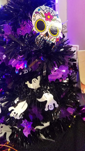 Explore back of the leg tattoo ideas, creative tattoo ideas in Valparaiso, available at Elysium Studios